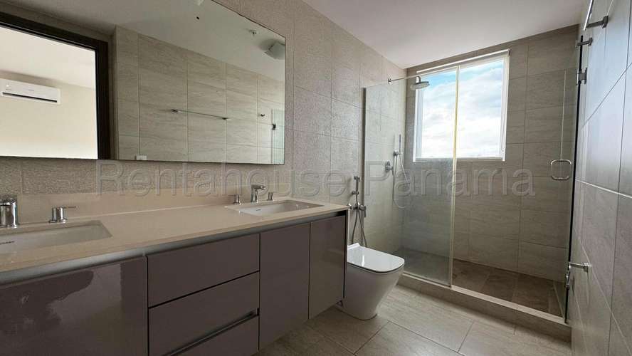 Alquiler de Apartamento con Línea blanca en PH Explora Panama Pacifico| 158.21 m², 27GP3220