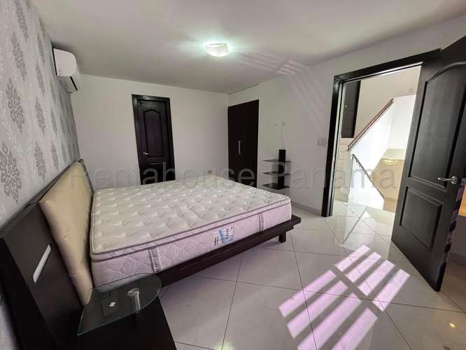 Venta de Casa Semi-amoblada en Limajo Altos de Santa Maria| 313 m², 26GP7740