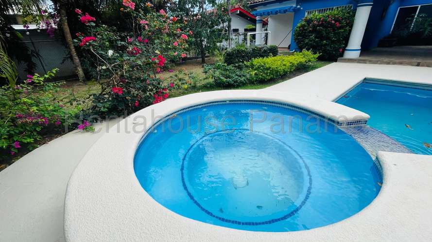 Venta de Casa de Playa con Línea blanca en Coronado Luxury Clu 205 m², 26GP5951