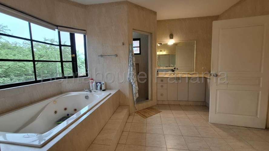 Venta de Casa en Costa del Este Costa Serena JV