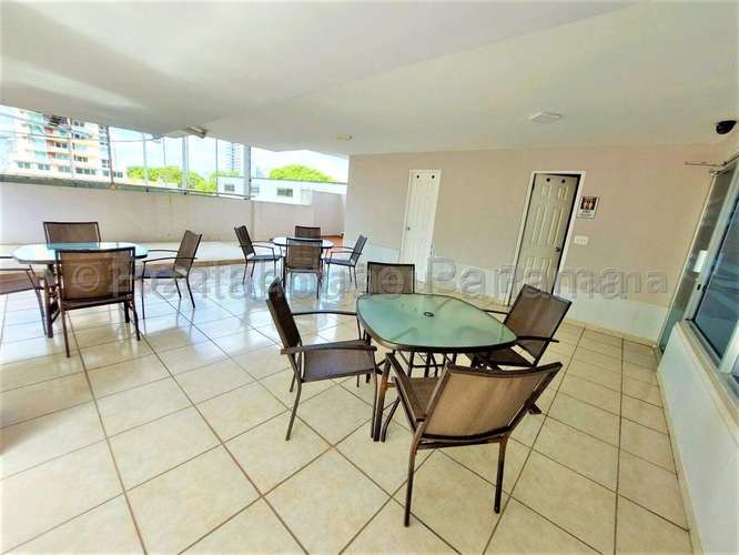 Venta de Apartamento en Carrasquilla Ph Sunshine by the Park KF