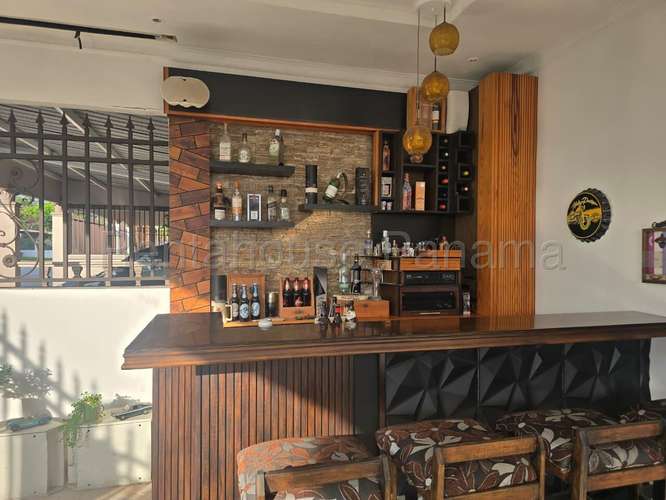 Venta de Casa en San Antonio KF