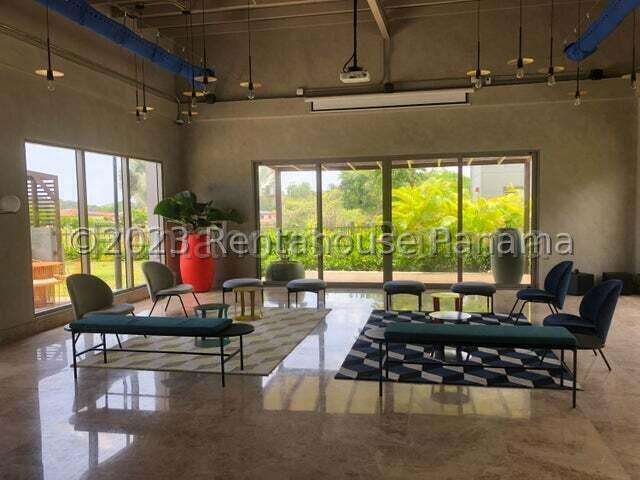 RR VENTA DE APARTAMENTO EN PANAMA PACIFICO PH PARTERRE