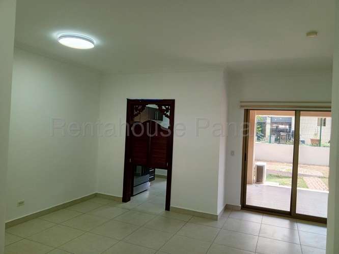 Venta de Casa en Panama Pacifico 27-2460 MMM