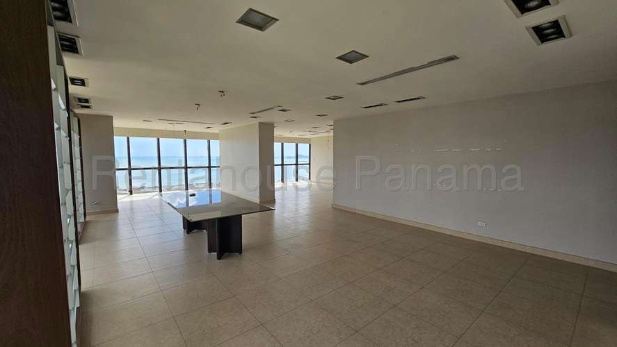 Venta de Oficina en Avenida Balboa 27-2425 MMM - Imagen 2