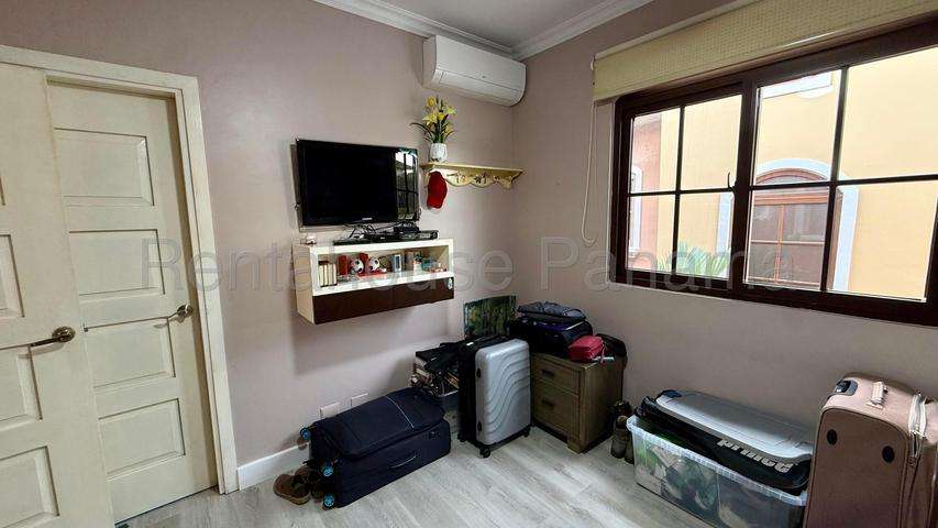 Casa en Venta en Costa Sur JG