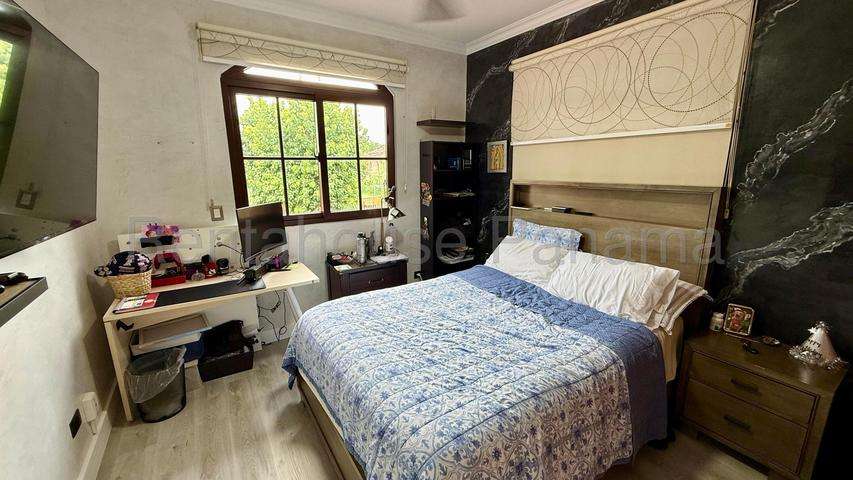 Casa en Venta en Costa Sur JG