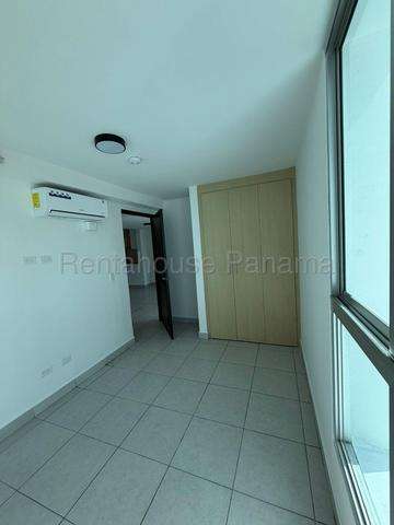 Venta de Apartamento Via España, PH Premium 27LGG634