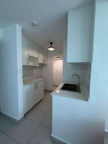 Venta de Apartamento Via España, PH Premium 27LGG634