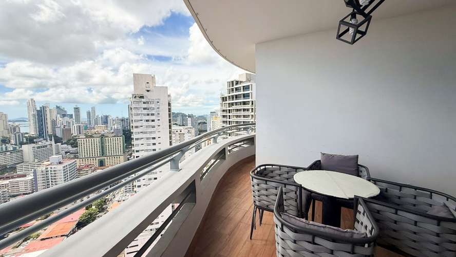 Dos Balcones y Vistas a la Ciudad: Condo de 3 Habitaciones en Luxor 400, El Cangrejo - Imagen 2
