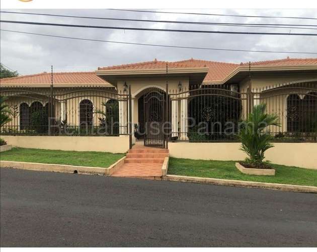 Venta de casa en esquina 