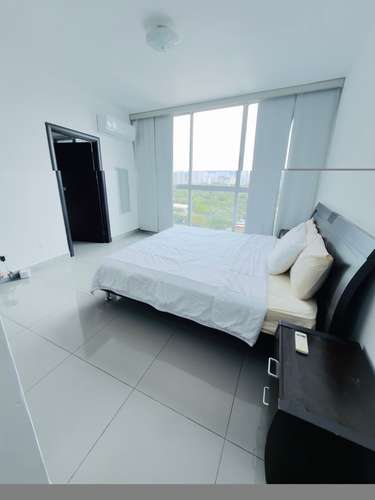 Alquilo apartamento en San Francisco, 2 recamaras, semi-amoblado, 95m2, cerca de Parque Omar. - Imagen 8