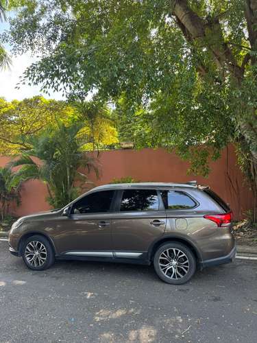 MITSUBISHI OUTLANDER 2018 $9,900 - Imagen 10