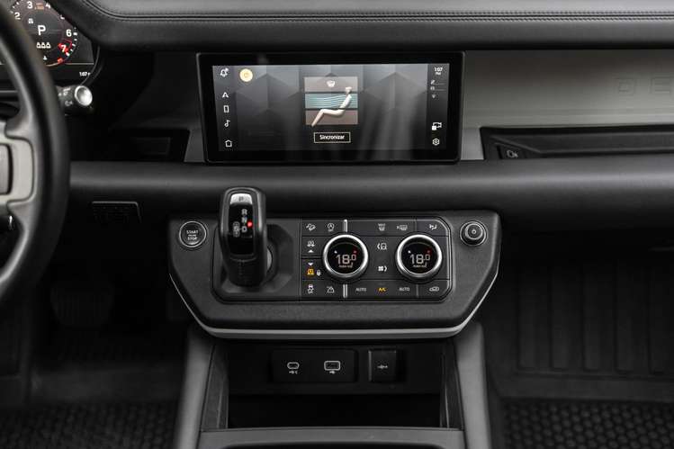 Defender X-Dynamic SE|2023 - Imagen 4