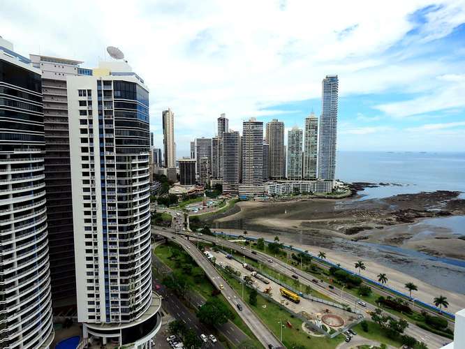 Venta Apartamento Amoblado 90 m2 1 Recamara Vista al Mar Avenida Balboa - ALYC 26-1378 - Imagen 14