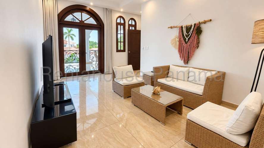 House Rental in Costa del Este Las Begonias | LFC Direct Client Only