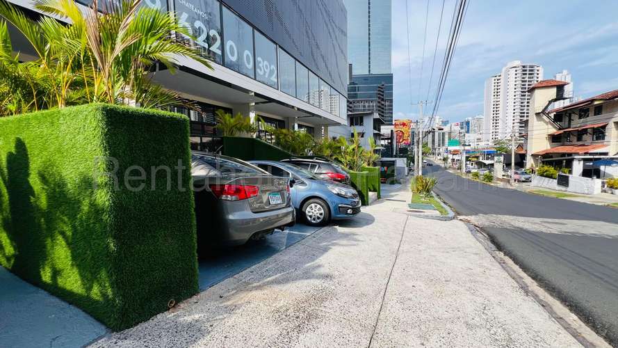 Alquiler de Local Comercial en Calle 50 | Solo Cliente Directo LFC