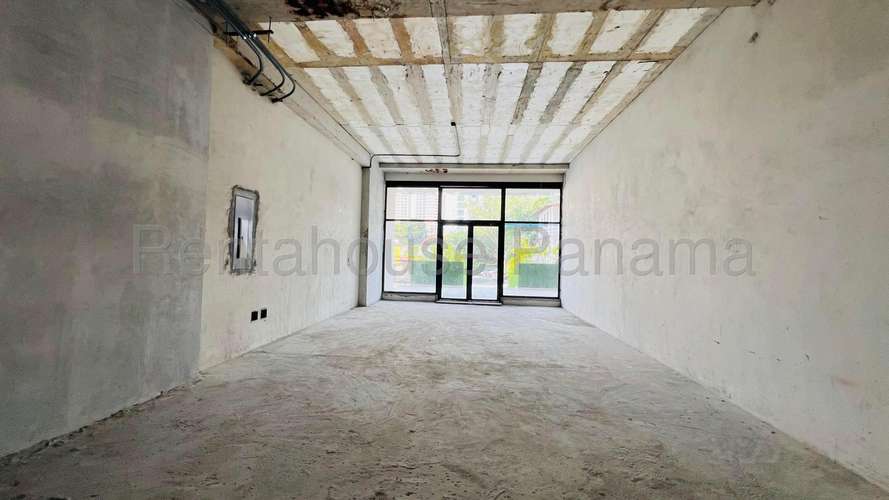 Alquiler de Local Comercial en Calle 50 | Solo Cliente Directo LFC