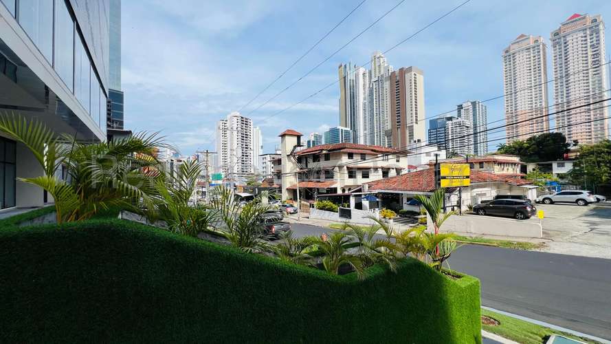 Alquiler de Local Comercial en Calle 50 | Solo Cliente Directo LFC
