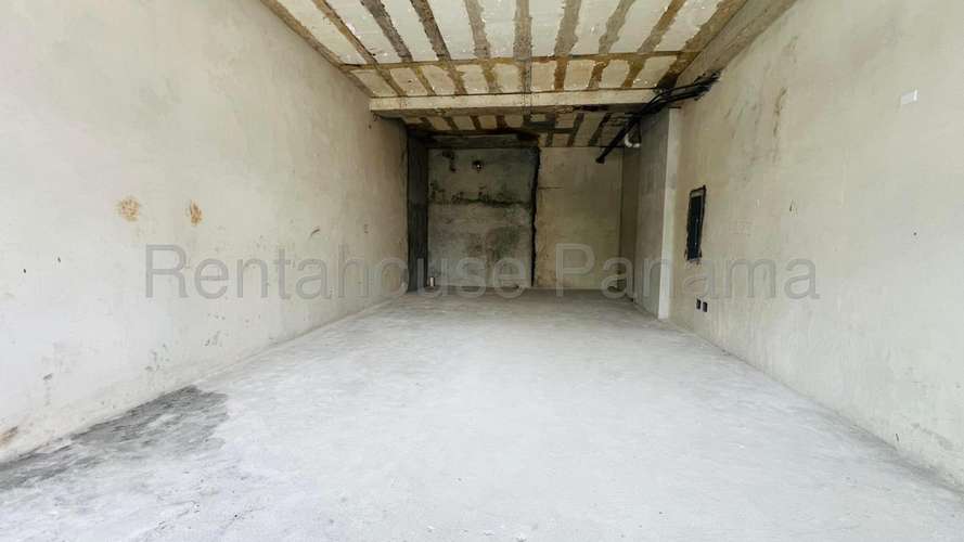 Alquiler de Local Comercial en Calle 50 | Solo Cliente Directo LFC
