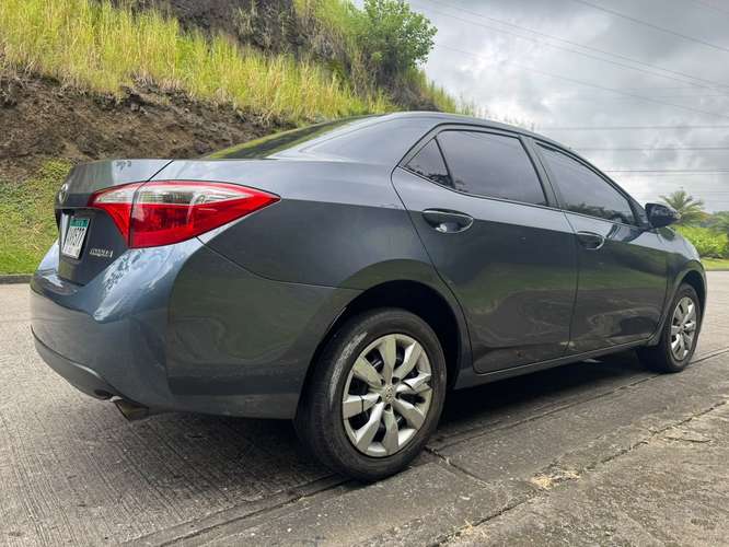 SE VENDE TOYOTA COROLLA 2015 CON POCO KILOMETRAJE - Imagen 12