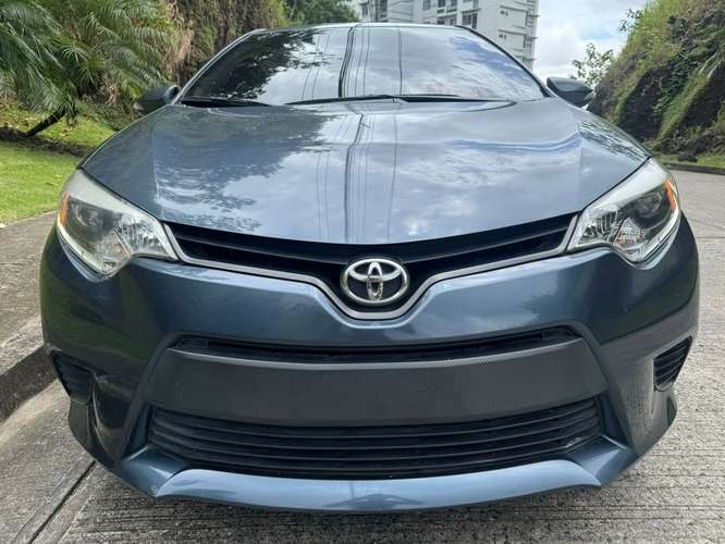 SE VENDE TOYOTA COROLLA 2015 CON POCO KILOMETRAJE - Imagen 2