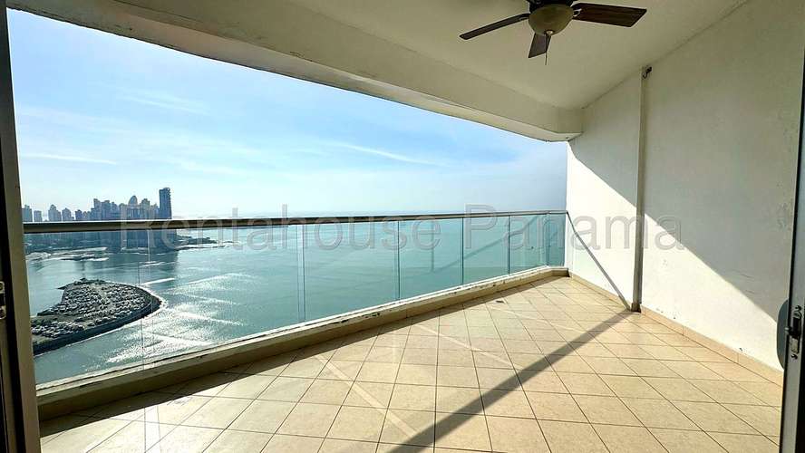 For Sale 141 m2 Apartment · 1 Bedroom · Ocean View · Investor Opportunity · Avenida Balboa - ALYC 25-9190