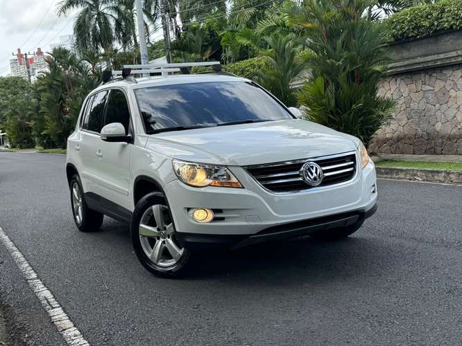 Volkswagen Tiguan Año 2011, Automática    