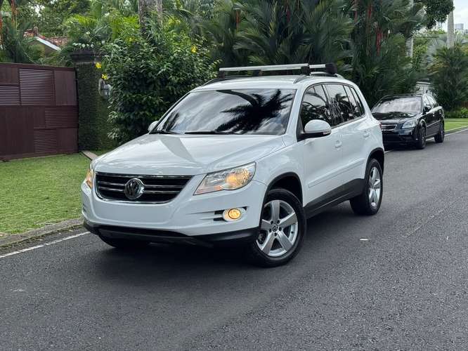 Volkswagen Tiguan Año 2011, Automática    