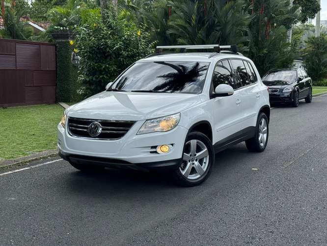 Volkswagen Tiguan Año 2011, Automática    