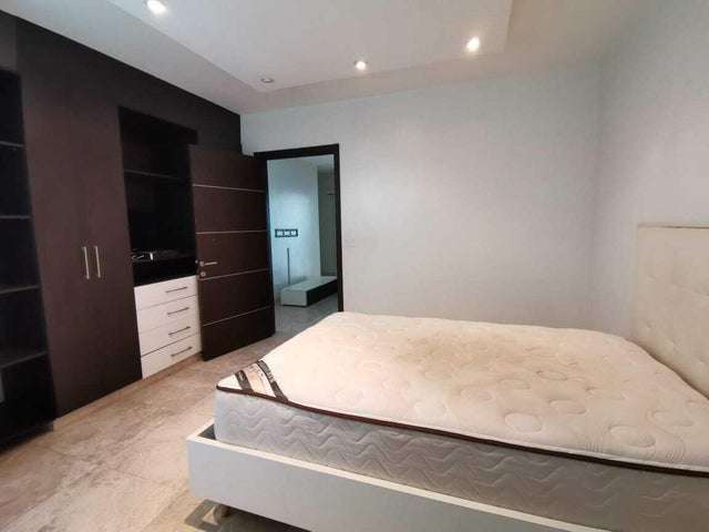 Venta de Apartamento en Bella Vista 27*cdy1599 - Imagen 9