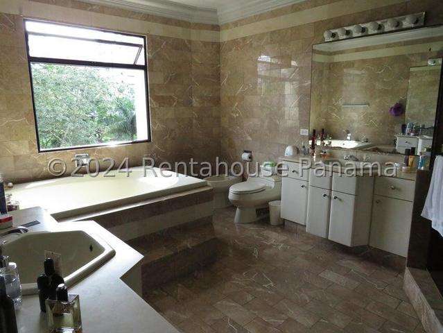 VENTA DE APARTAMENTO EN LA CRESTA  - Imagen 5