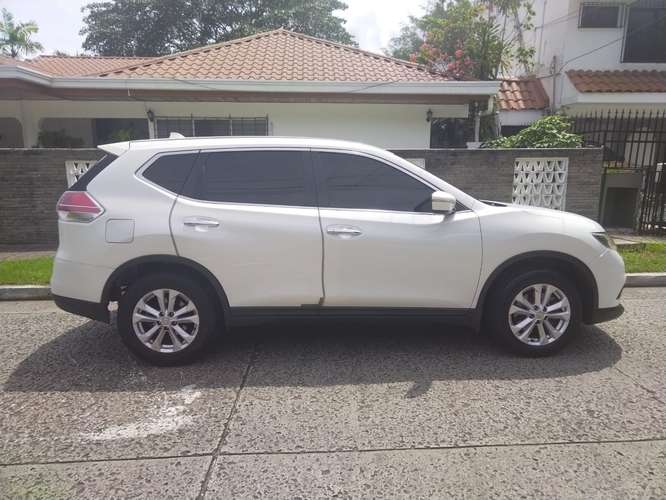 Vendo X-Trail 2015 Automatica! - Imagen 3