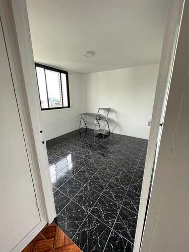 C252J SE ALQUILA AMPLIO APARTAMENTO EN LA 12 DE OCTUBRE  - Imagen 14