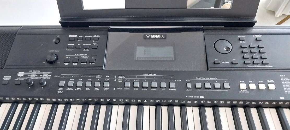 Teclado Yamaha - Imagen 2