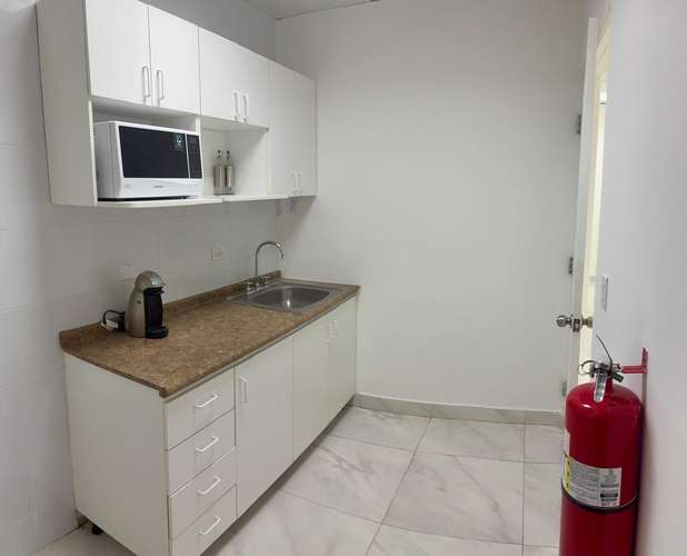Vendo oficina en Obarrio - Imagen 8