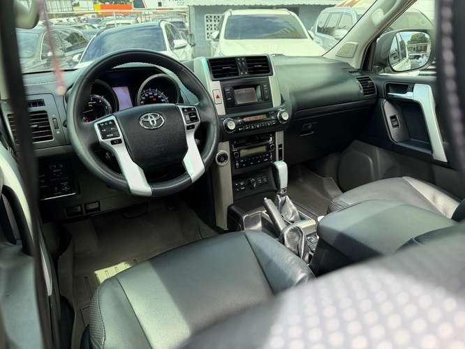 Toyota Land Cruiser Prado Vx 2011 - Imagen 12