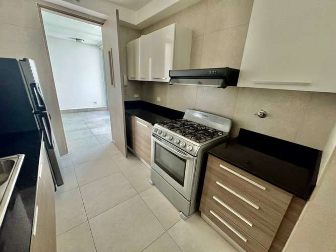 Solo clientes directos · 2 habitaciones y balcón · Luxor 300 · El Cangrejo - Imagen 10
