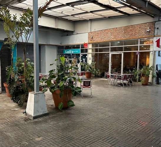 Se vende Local en Pueblo Nuevo amoblado - Imagen 7