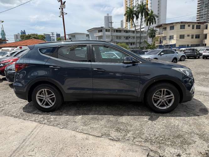 Hyundai Santa Fe 2017