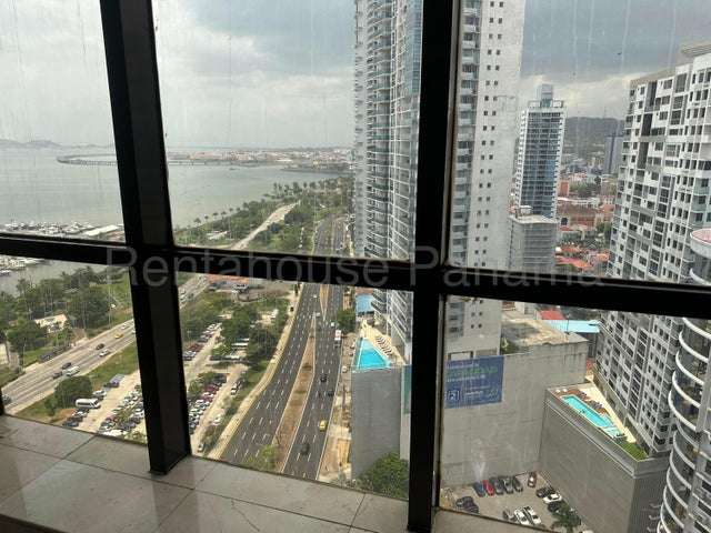 Venta de Oficina en Prestigiosa Torre BAC, Avenida Balboa 25LGG8262