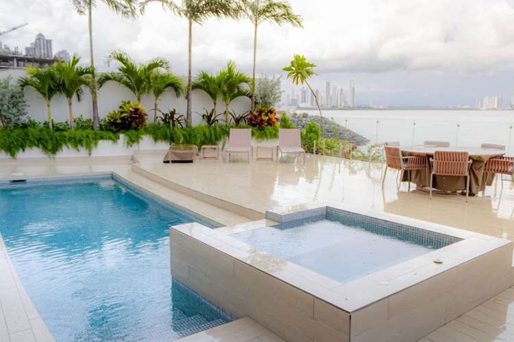 PH WATERFRONT 40 - OCEAN REEF - VENTA