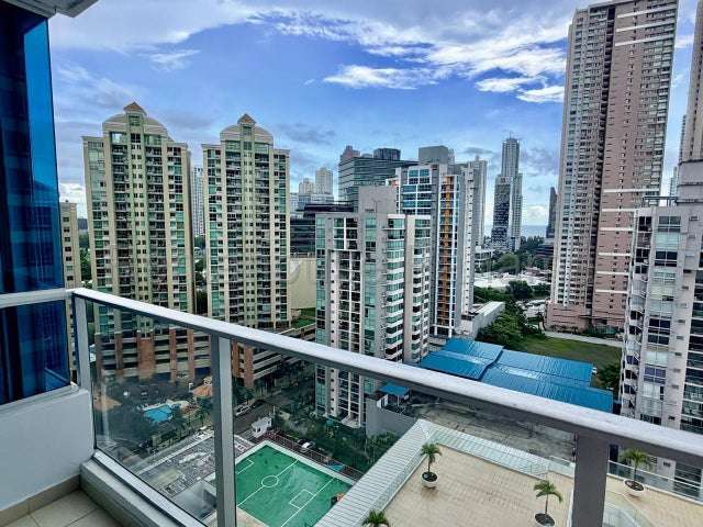 Apartamento amoblado en venta en Costa del Este 27MAM3071