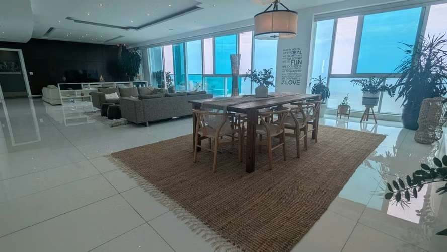 VENTA APARTAMENTO EN COSTA DEL ESTE (CG)
