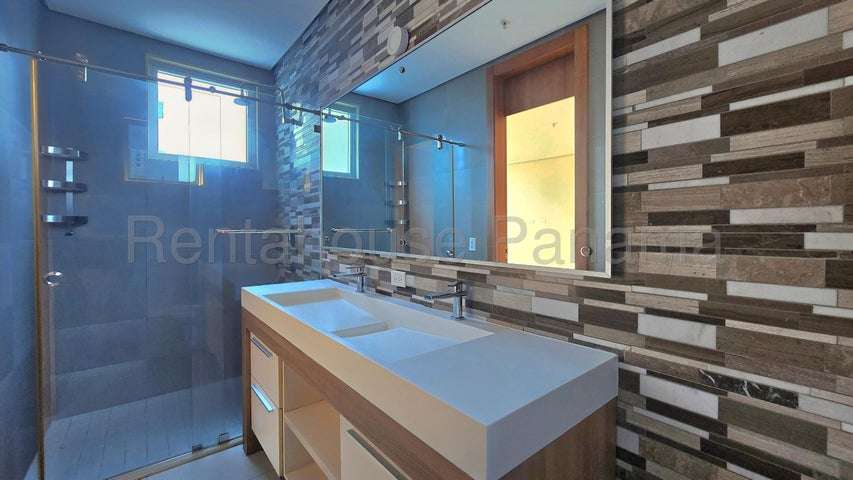 Apartamento en venta en Marbella 27MAM3063