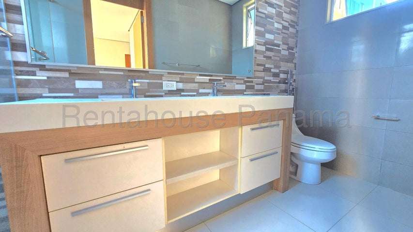 Apartamento en venta en Marbella 27MAM3063