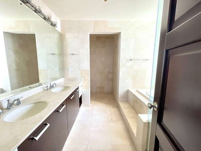 Venta de apartamento en Punta Pacifica