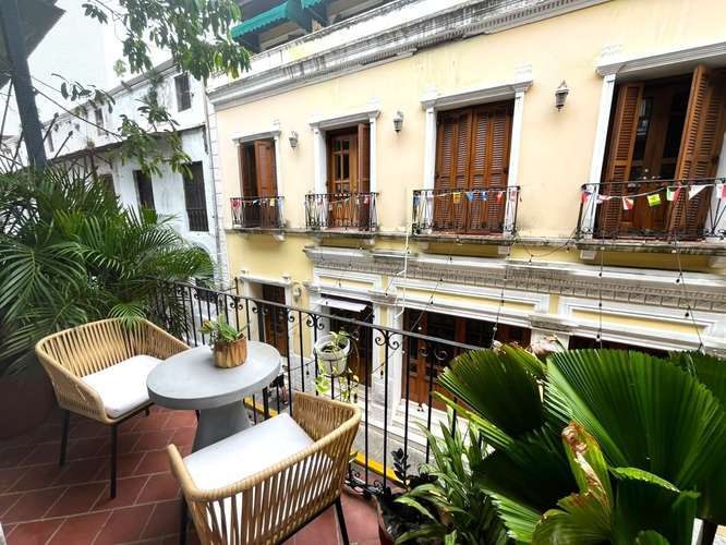 Carácter Histórico & Vida Contemporánea en Casco Viejo