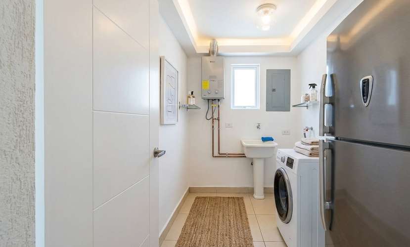 Apartamento en Punta Pacifica I con balcón y vista al mar