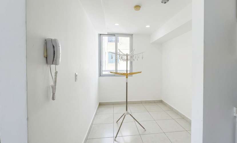 Apartamento en El Cangrejo I con balcón y ubicación premium